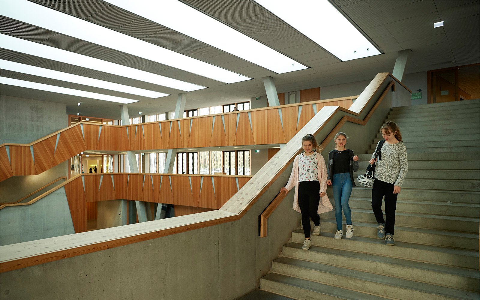 Atrium Dachverglasungslösungen der Hessenwaldschule in Deutschland